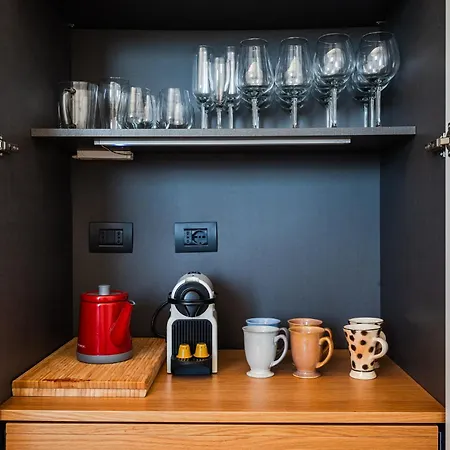 Vista Mare Centro - Spazioso - Aria Condizionata Wifi Apartment *