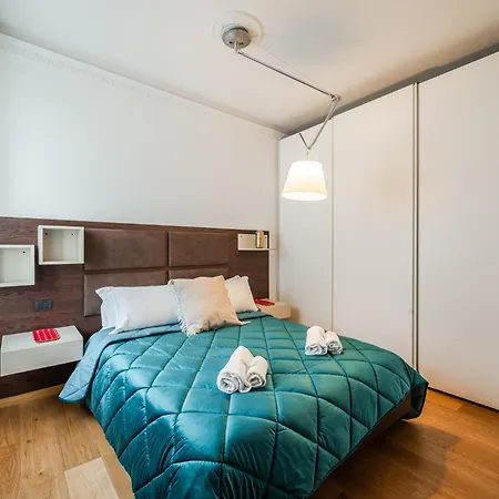 Vista Mare Centro - Spazioso - Aria Condizionata Wifi Apartment *